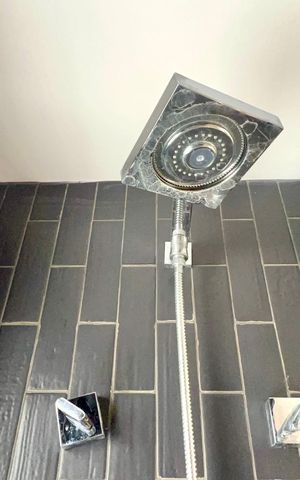 Apartamento para alugar com 80m², 2 quartos e 1 vaga Apartamento para alugar com 80m², 2 quartos e 1 vagaBanheiro
