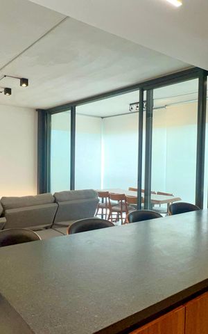 Apartamento para alugar com 80m², 2 quartos e 1 vaga Apartamento para alugar com 80m², 2 quartos e 1 vagaSala