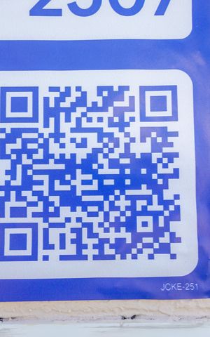 Casa de condomínio à venda com 213m², 4 quartos e 3 vagas Casa de condomínio à venda com 213m², 4 quartos e 3 vagasPlaquinha