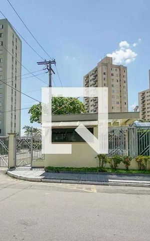 Apartamento para alugar com 49m², 2 quartos e 1 vagaFachada