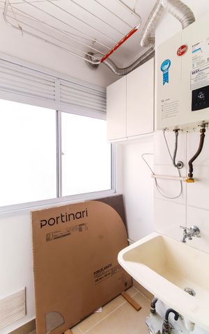 Apartamento à venda com 43m², 2 quartos e sem vaga Apartamento à venda com 43m², 2 quartos e sem vagaÁrea de Serviço