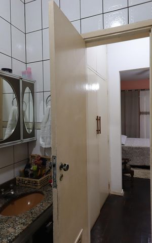 Casa à venda com 175m², 3 quartos e 1 vagaBanheiro da Suíte