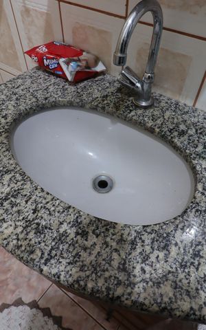 Casa à venda com 175m², 3 quartos e 1 vagaBanheiro Social - Pia