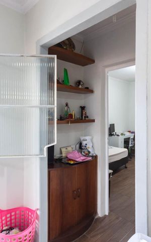 Casa à venda com 200m², 4 quartos e 2 vagasCorredor