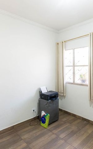 Casa à venda com 200m², 4 quartos e 2 vagasQuarto 2