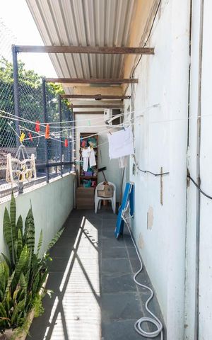 Casa à venda com 200m², 4 quartos e 2 vagasTerraço