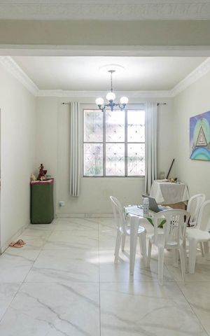 Casa à venda com 200m², 4 quartos e 2 vagasSala