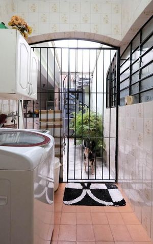 Casa à venda com 140m², 3 quartos e 2 vagasÁrea de Serviço