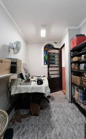 Casa à venda com 140m², 3 quartos e 2 vagasGaragem