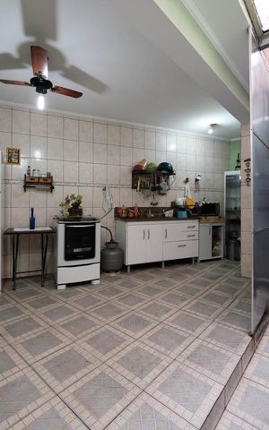 Casa à venda com 140m², 3 quartos e 2 vagasÁrea gourmet