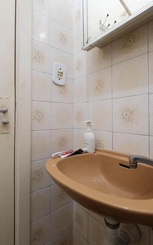 Casa à venda com 140m², 3 quartos e 2 vagasBanheiro 2