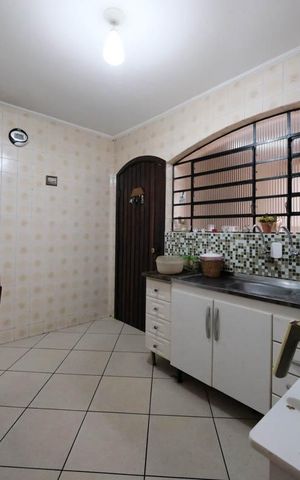 Casa à venda com 140m², 3 quartos e 2 vagasSala/Cozinha