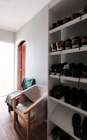 Casa à venda com 140m², 3 quartos e 2 vagasSuíte