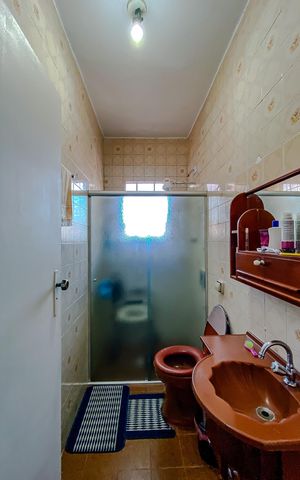Casa à venda com 154m², 4 quartos e sem vagaBanheiro