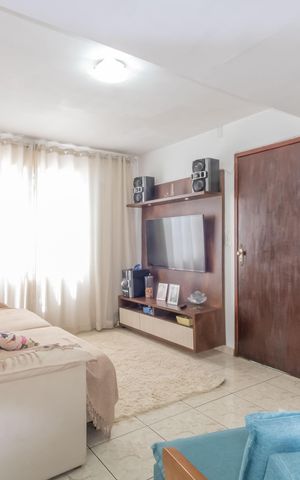 Casa à venda com 250m², 2 quartos e 2 vagas Casa à venda com 250m², 2 quartos e 2 vagasSala