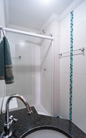 Apartamento para alugar com 62m², 2 quartos e 2 vagas Apartamento para alugar com 62m², 2 quartos e 2 vagasBanheiro