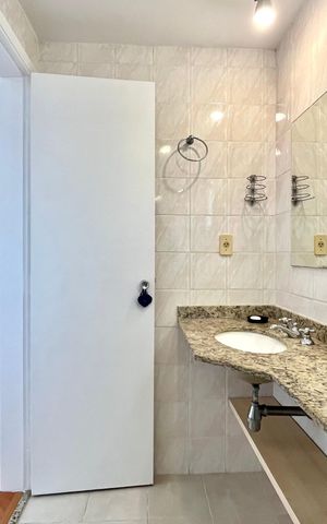 Apartamento para alugar com 70m², 2 quartos e 1 vaga Apartamento para alugar com 70m², 2 quartos e 1 vagaBanheiro da Suíte
