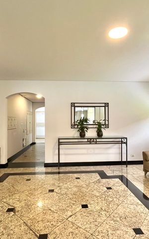 Apartamento para alugar com 70m², 2 quartos e 1 vaga Apartamento para alugar com 70m², 2 quartos e 1 vagaHall social