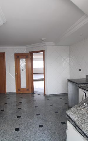 Apartamento à venda com 182m², 3 quartos e 3 vagasCozinha