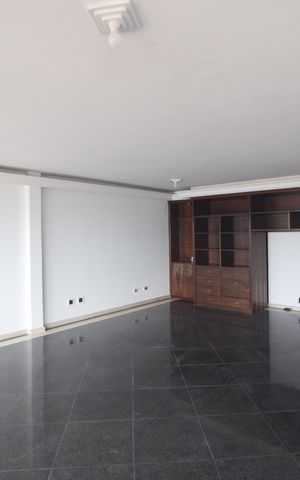 Apartamento à venda com 182m², 3 quartos e 3 vagasSalão / terraço