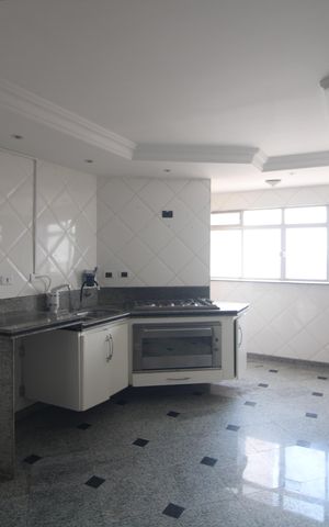 Apartamento à venda com 182m², 3 quartos e 3 vagasCozinha
