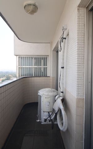Apartamento à venda com 182m², 3 quartos e 3 vagasSacada da suíte 3