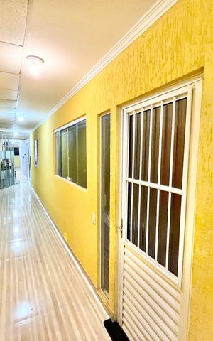 Casa à venda com 750m², 8 quartos e sem vagaCorredor