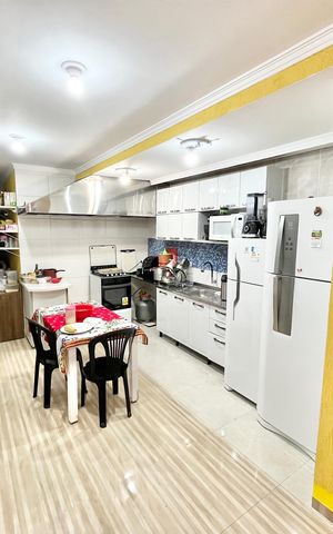 Casa à venda com 750m², 8 quartos e sem vagaCasa 2- Sala/cozinha