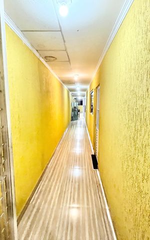 Casa à venda com 750m², 8 quartos e sem vagaCorredor