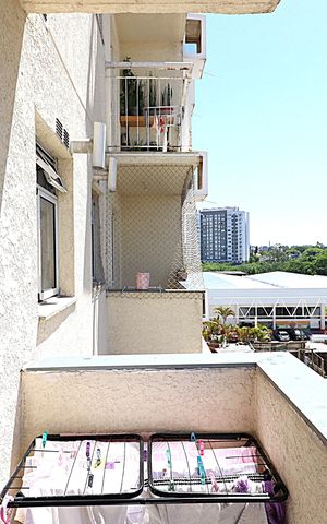 Apartamento à venda com 51m², 2 quartos e 1 vagaSacada da Sala