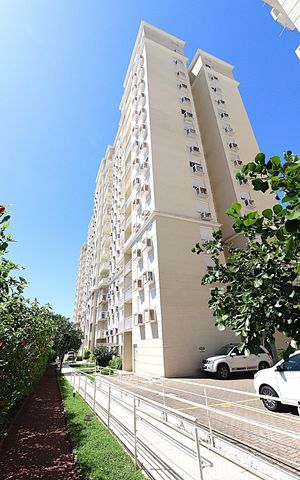 Apartamento à venda com 51m², 2 quartos e 1 vagaFachada do bloco