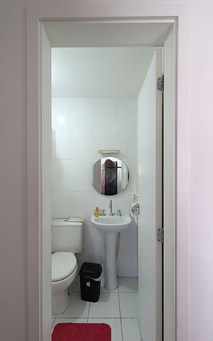 Apartamento à venda com 51m², 2 quartos e 1 vagaBanheiro Social