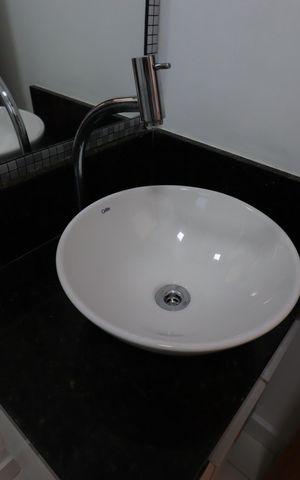 Apartamento à venda com 55m², 2 quartos e 1 vagaBanheiro da Suíte - Pia
