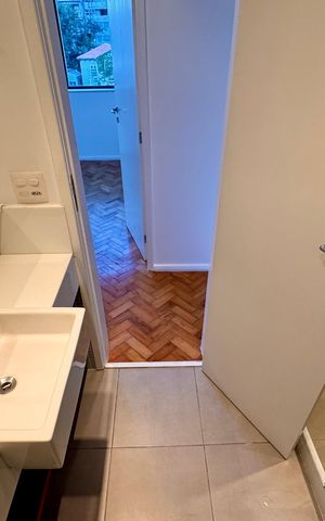 Apartamento para alugar com 80m², 2 quartos e sem vaga Apartamento para alugar com 80m², 2 quartos e sem vagaBanheiro social