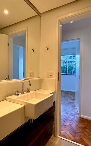 Apartamento para alugar com 80m², 2 quartos e sem vaga Apartamento para alugar com 80m², 2 quartos e sem vagaBanheiro social