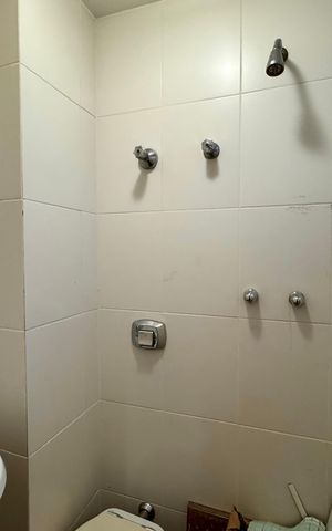 Apartamento para alugar com 80m², 2 quartos e sem vaga Apartamento para alugar com 80m², 2 quartos e sem vagaBanheiro de serviço