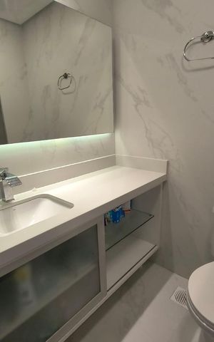 Apartamento para alugar com 90m², 3 quartos e 1 vaga Apartamento para alugar com 90m², 3 quartos e 1 vagaBanheiro da Suíte