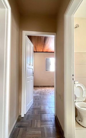 Casa à venda com 102m², 2 quartos e 1 vagaCorredor Casa 1