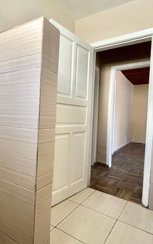 Casa à venda com 102m², 2 quartos e 1 vagaBanheiro Casa 1