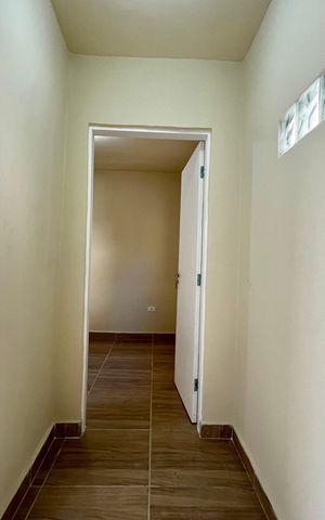 Casa à venda com 102m², 2 quartos e 1 vagaCorredor Casa 2