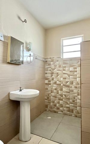 Casa à venda com 102m², 2 quartos e 1 vagaBanheiro Casa 1