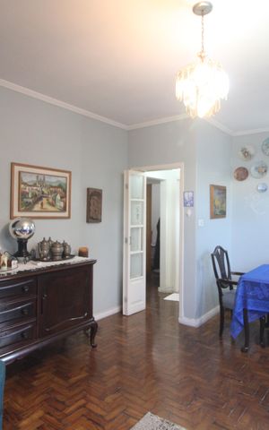 Casa para alugar com 140m², 2 quartos e 3 vagasSala