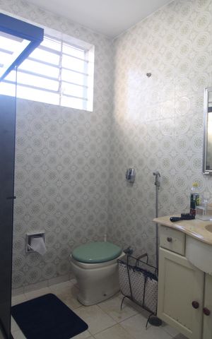 Casa para alugar com 140m², 2 quartos e 3 vagasBanheiro