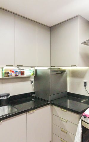 Casa à venda com 192m², 3 quartos e 3 vagas Casa à venda com 192m², 3 quartos e 3 vagasCozinha