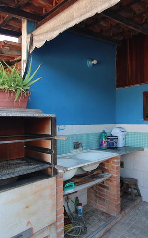 Casa de condomínio à venda com 110m², 2 quartos e 1 vagaÁrea de serviço e churrasqueira