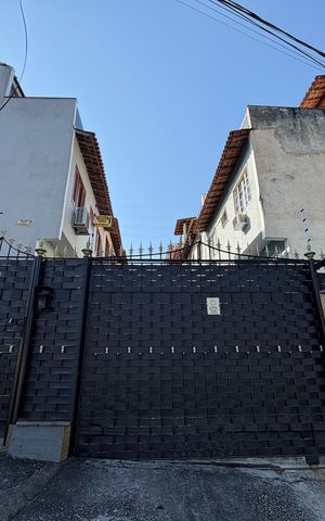 Casa de condomínio à venda com 110m², 2 quartos e 1 vaga Casa de condomínio à venda com 110m², 2 quartos e 1 vagaFachada