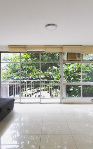Apartamento à venda com 125m², 3 quartos e 1 vaga Apartamento à venda com 125m², 3 quartos e 1 vagaSala