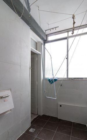 Apartamento à venda com 125m², 3 quartos e 1 vaga Apartamento à venda com 125m², 3 quartos e 1 vagaÁrea de serviço