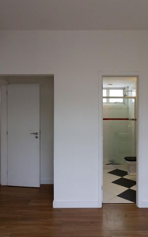 Apartamento à venda com 125m², 3 quartos e 1 vaga Apartamento à venda com 125m², 3 quartos e 1 vagaSuíte