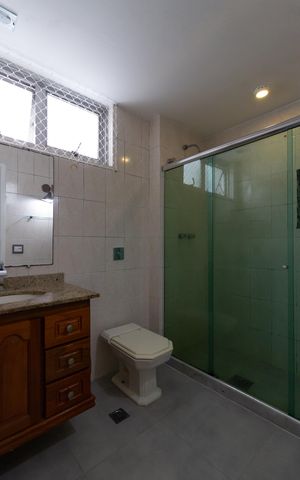 Apartamento à venda com 125m², 3 quartos e 1 vaga Apartamento à venda com 125m², 3 quartos e 1 vagaBanheiro social